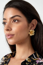 Afbeelding in Gallery-weergave laden, Golden flower earrings
