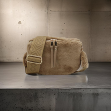 Afbeelding in Gallery-weergave laden, Teddy crossbody bag
